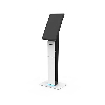 self - service die tot de machine van de kioskbetaling met kaartjesprinter opdracht geven