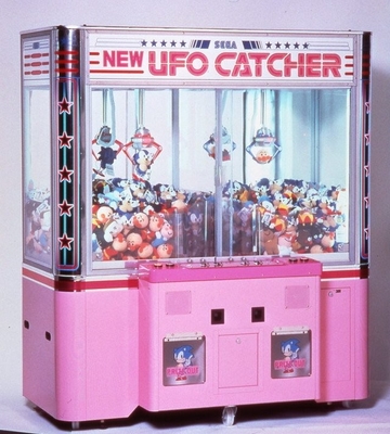 Granen met klauwmachines Fun UFO Catcher Machines geïnstalleerd in afdelingen Retail of Wholesale